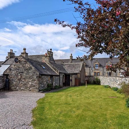 Ailnack Cottage -Cheerful Cottage With Secure Garden And Off Street Parking Sleeps 4 Томинтоул Экстерьер фото