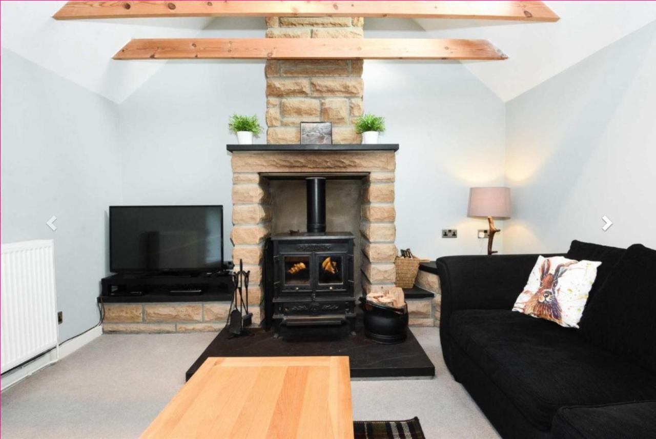 Ailnack Cottage -Cheerful Cottage With Secure Garden And Off Street Parking Sleeps 4 Томинтоул Экстерьер фото