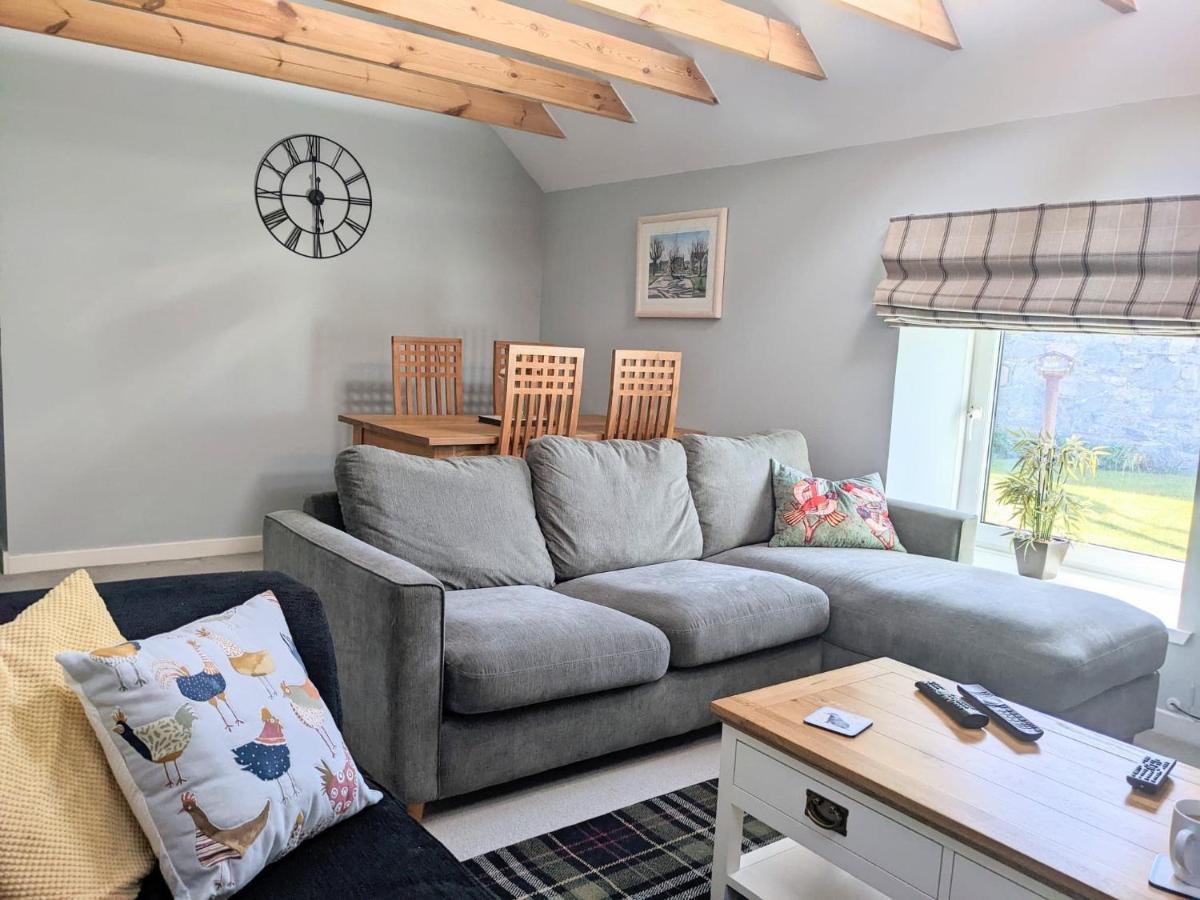 Ailnack Cottage -Cheerful Cottage With Secure Garden And Off Street Parking Sleeps 4 Томинтоул Экстерьер фото