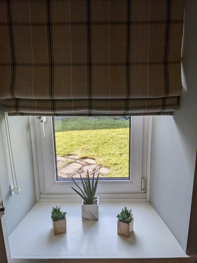 Ailnack Cottage -Cheerful Cottage With Secure Garden And Off Street Parking Sleeps 4 Томинтоул Экстерьер фото