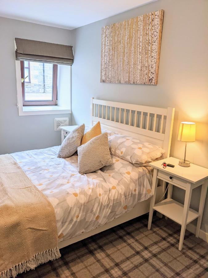 Ailnack Cottage -Cheerful Cottage With Secure Garden And Off Street Parking Sleeps 4 Томинтоул Экстерьер фото